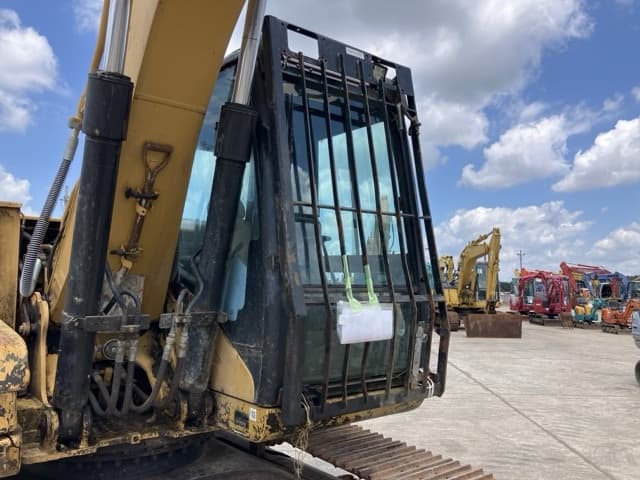 EXCAVATOR — Auction (lot 8456-191)