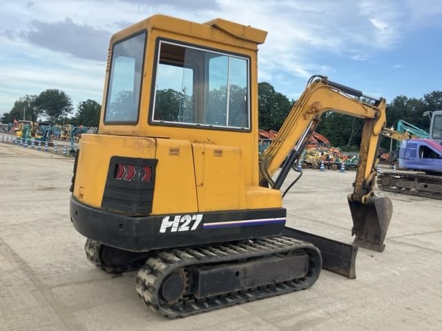 MINI EXCAVATOR — Auction (lot 8456-192)