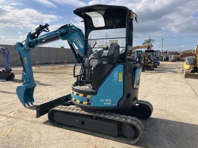 MINI EXCAVATOR — Auction (lot 8456-194)