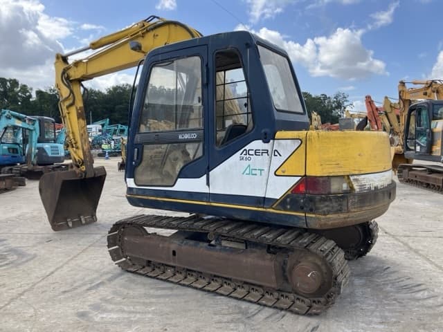EXCAVATOR — Auction (lot 8456-195)