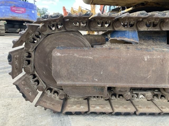 EXCAVATOR — Auction (lot 8456-195)
