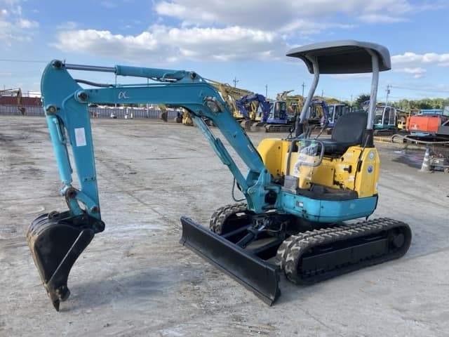 MINI EXCAVATOR — Auction (lot 8456-196)