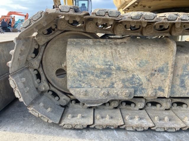 MINI EXCAVATOR — Auction (lot 8456-198)