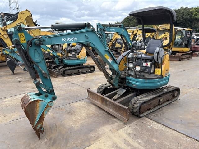 MINI EXCAVATOR — Auction (lot 8456-20001)