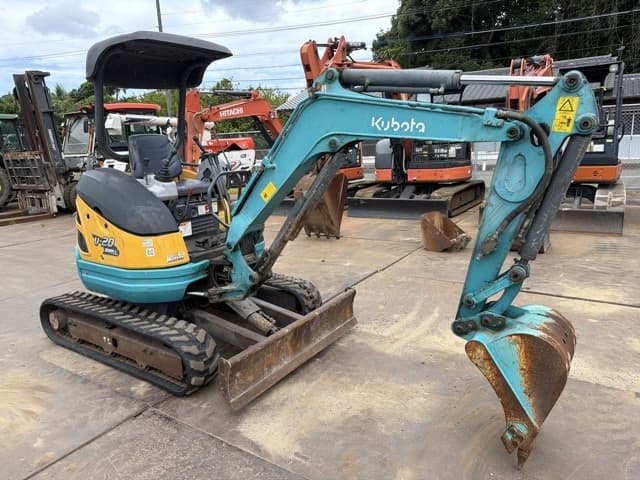 MINI EXCAVATOR — Auction (lot 8456-20001)