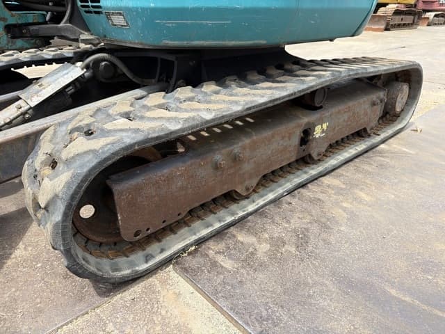 MINI EXCAVATOR — Auction (lot 8456-20001)