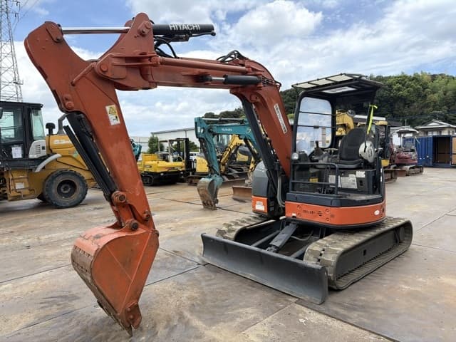 MINI EXCAVATOR — Auction (lot 8456-20003)