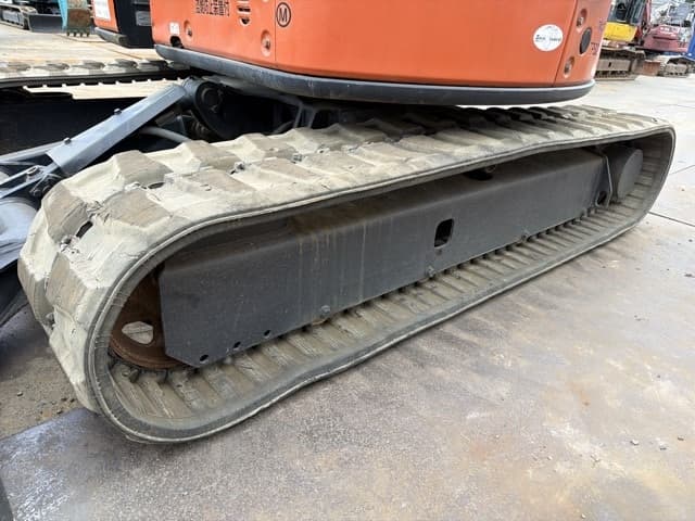 MINI EXCAVATOR — Auction (lot 8456-20003)