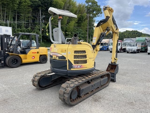 MINI EXCAVATOR — Auction (lot 8456-20006)