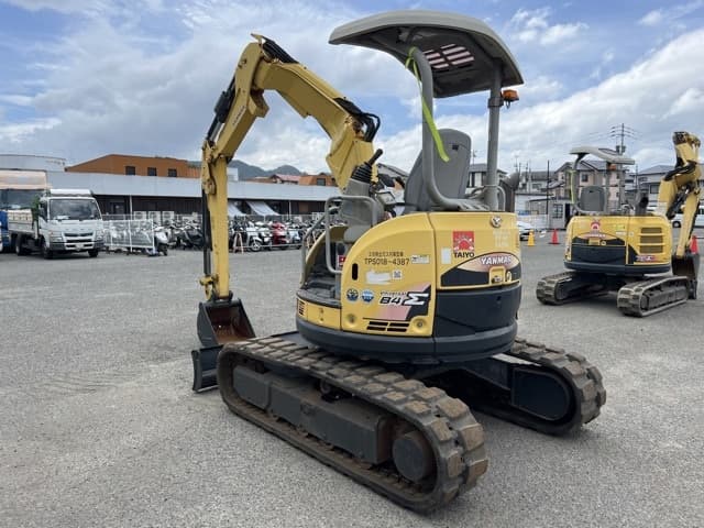 MINI EXCAVATOR — Auction (lot 8456-20006)