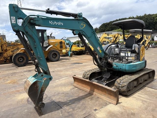 MINI EXCAVATOR — Auction (lot 8456-20008)