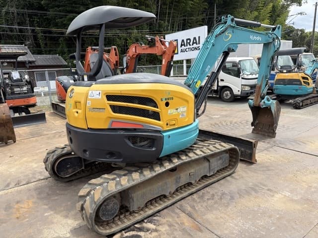 MINI EXCAVATOR — Auction (lot 8456-20008)