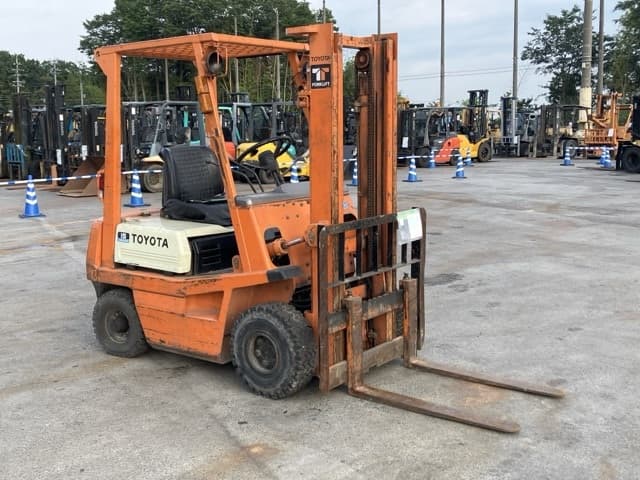 Forklift — Auction (lot 8456-2001)