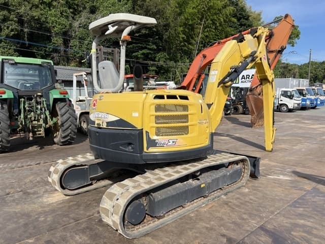 MINI EXCAVATOR — Auction (lot 8456-20011)