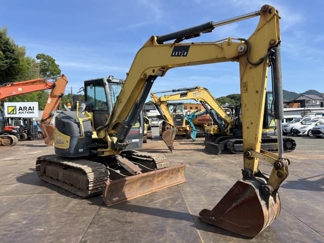 EXCAVATOR — Auction (lot 8456-20015)