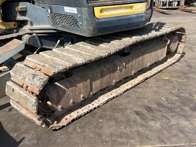 EXCAVATOR — Auction (lot 8456-20015)