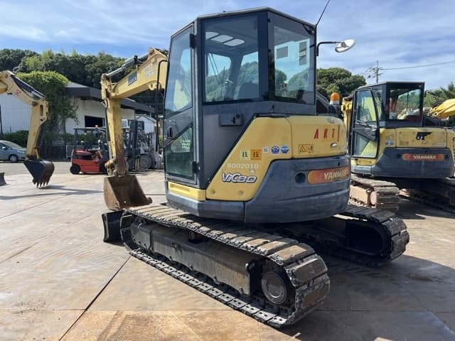EXCAVATOR — Auction (lot 8456-20016)