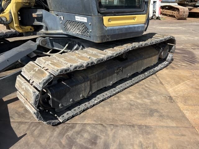 EXCAVATOR — Auction (lot 8456-20016)
