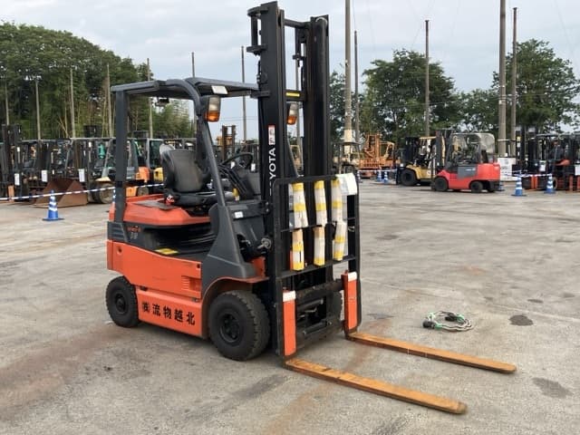 Battery Forklift — Auction (lot 8456-2002)