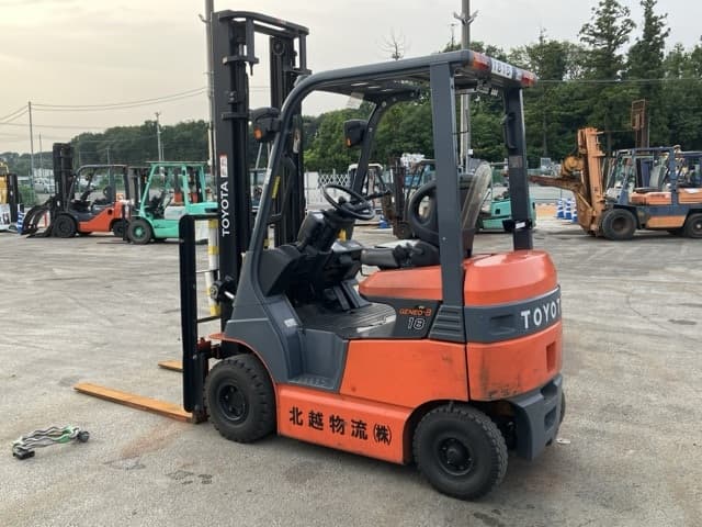 Battery Forklift — Auction (lot 8456-2002)