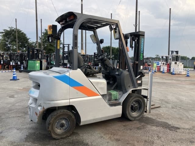 Forklift — Auction (lot 8456-2005)