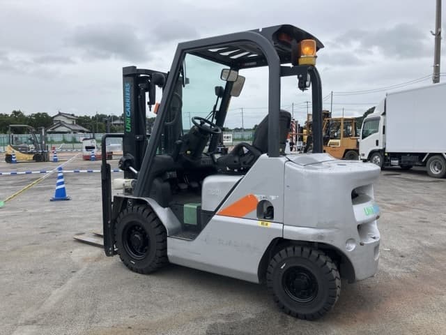 Forklift — Auction (lot 8456-2006)