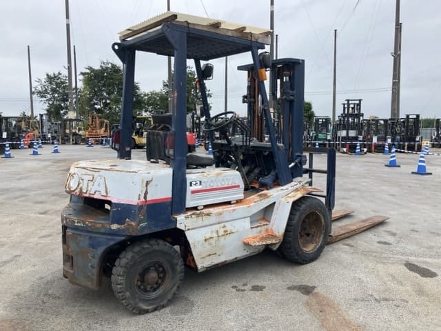 Forklift — Auction (lot 8456-2008)