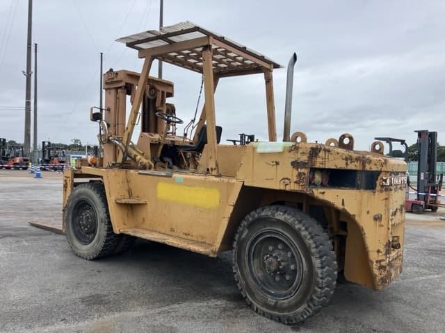 Forklift — Auction (lot 8456-2009)