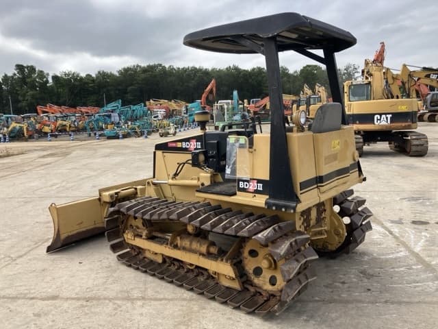 Bulldozer — Auction (lot 8456-201)