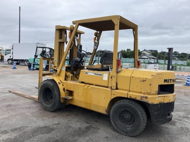 Forklift — Auction (lot 8456-2010)