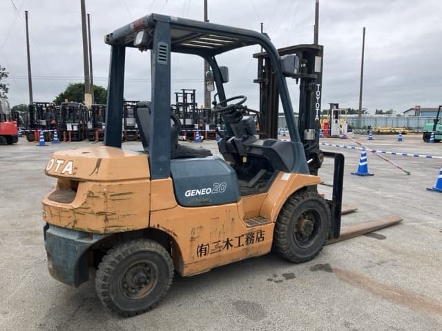 Forklift — Auction (lot 8456-2011)