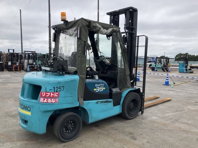 Forklift — Auction (lot 8456-2025)