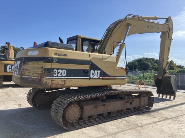 EXCAVATOR — Auction (lot 8456-203)