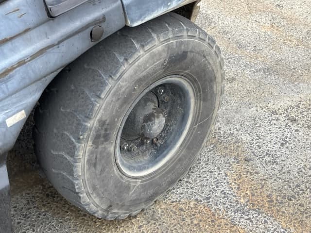 Forklift — Auction (lot 8456-2030)
