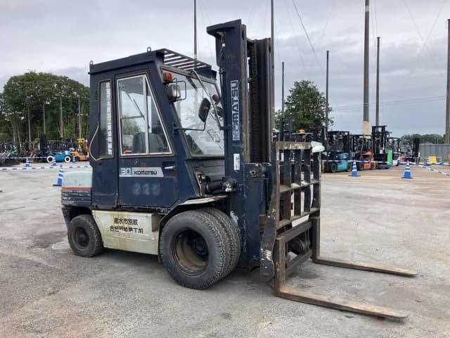 Forklift — Auction (lot 8456-2033)