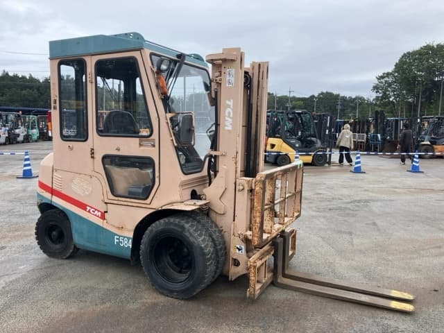 Forklift — Auction (lot 8456-2035)