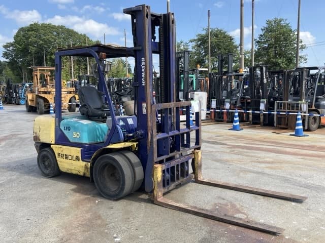 Forklift — Auction (lot 8456-2045)