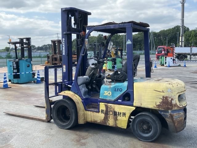 Forklift — Auction (lot 8456-2045)