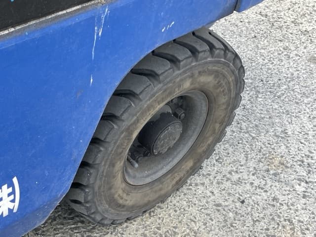 Forklift — Auction (lot 8456-2046)