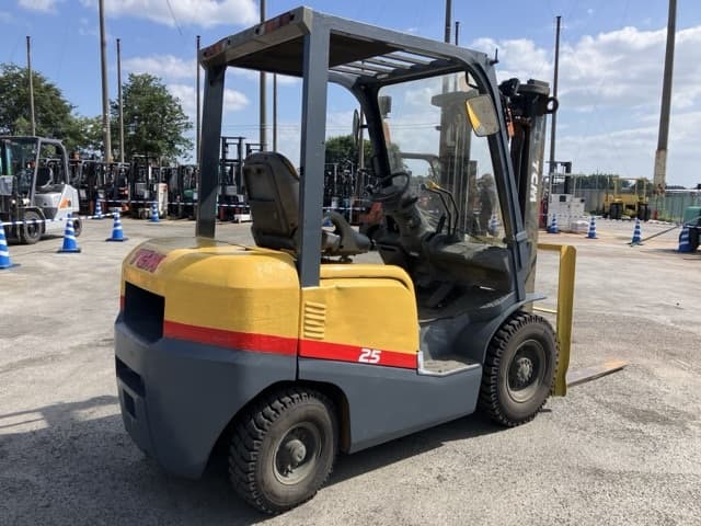 Forklift — Auction (lot 8456-2048)
