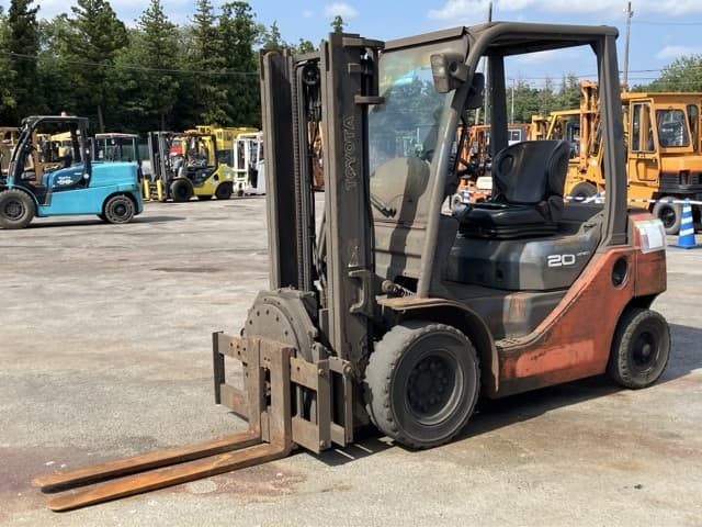 Forklift — Auction (lot 8456-2049)
