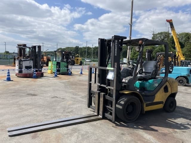 Forklift — Auction (lot 8456-2050)