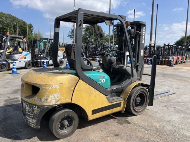 Forklift — Auction (lot 8456-2050)