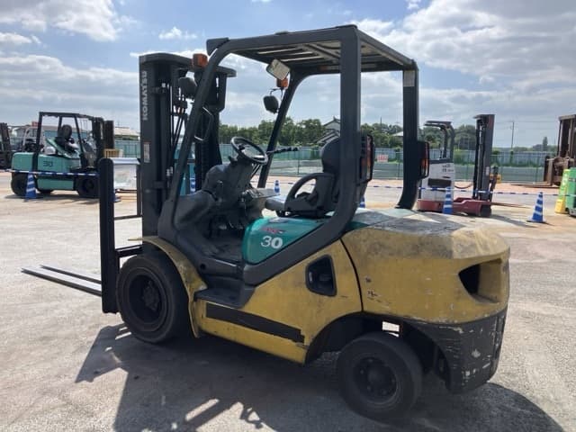 Forklift — Auction (lot 8456-2050)