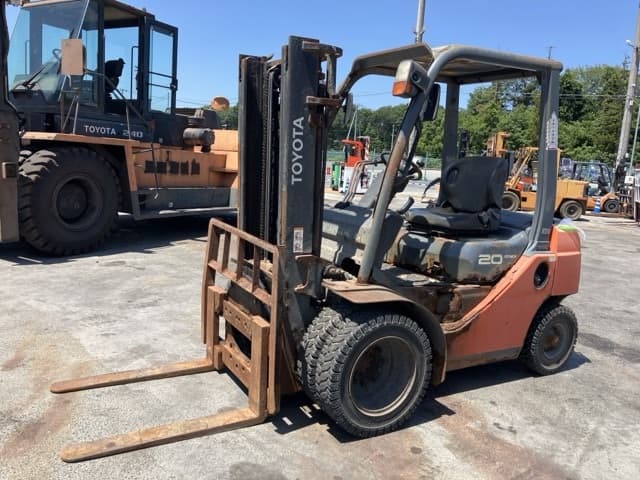 Forklift — Auction (lot 8456-2051)
