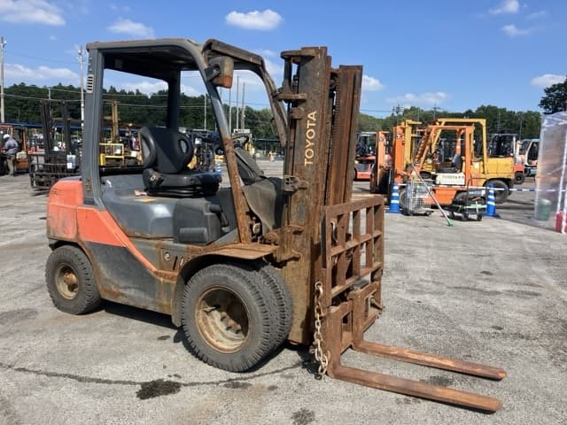 Forklift — Auction (lot 8456-2053)