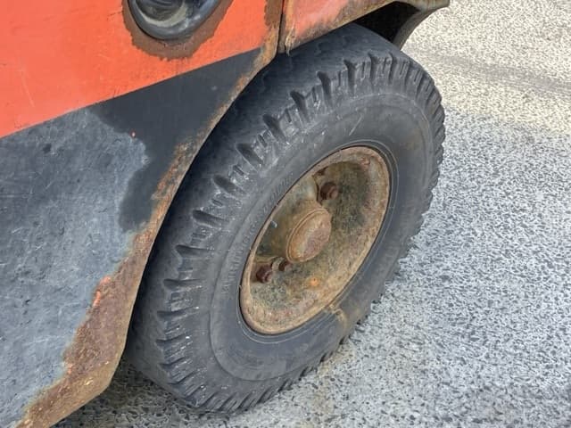 Forklift — Auction (lot 8456-2053)