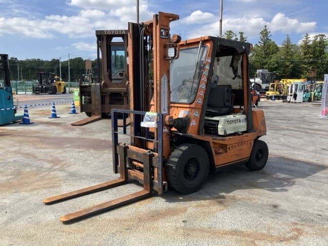 Forklift — Auction (lot 8456-2054)