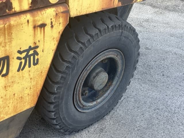 Forklift — Auction (lot 8456-2055)
