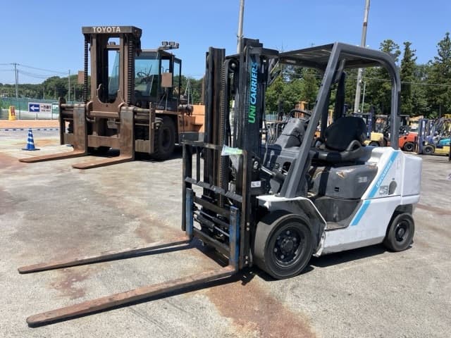 Forklift — Auction (lot 8456-2057)
